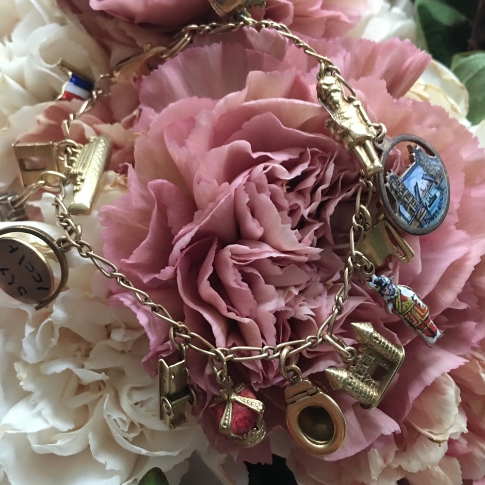 Vintage 14k Gold  Charm Bracelet